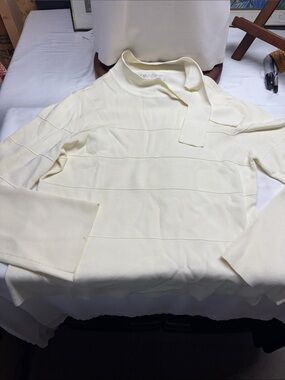 Casual Corner Men’s Cream Turtleneck Sweater with Neck Tie